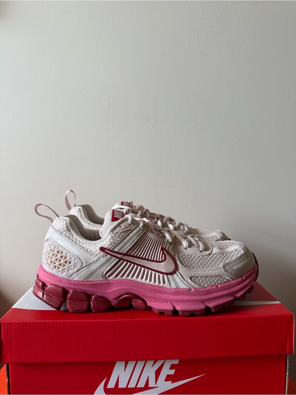 Nike Vomero 5 GS Silt Red HF6998-601 Size 5Y